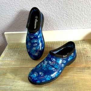 Essential Women’s Sloggers Blue Paw Print Slip in Mules  Sz 10